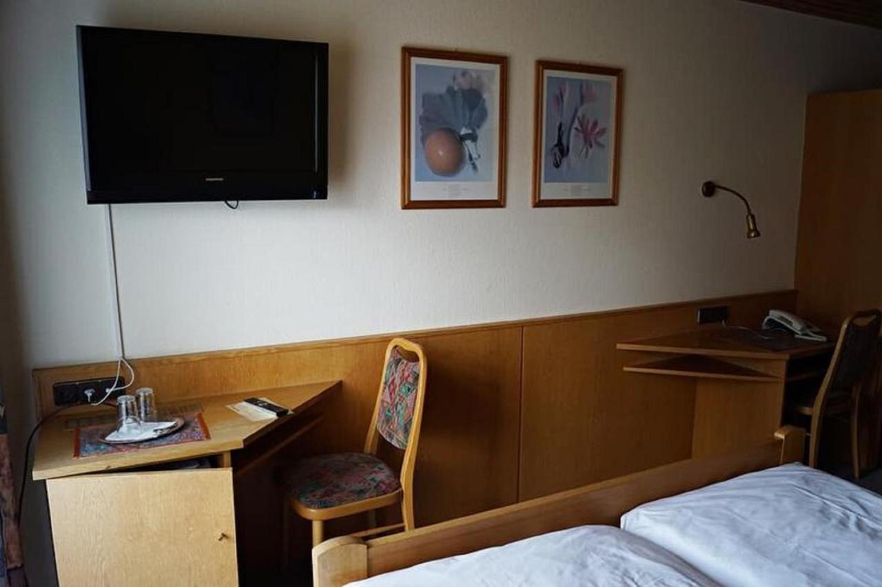 Hotel-Landgasthof Henghuber Rötz Buitenkant foto